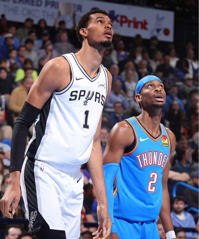 开云体育下载APP-雷霆复仇马刺拒绝四杀！亚历山大34+5+5 文班亚马17+7吞里程悲|霍姆格伦|俄克拉荷马雷霆队|圣安东尼奥马刺队|谢伊·吉尔杰斯-亚历山大|篮板_新浪体育_新浪新闻