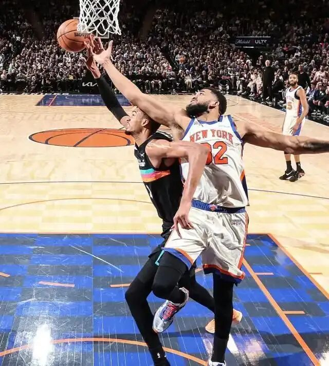 开云体育下载入口-克马刺者纽约，掘金再遭败绩|约基奇|卡尔-安东尼-唐斯|圣安东尼奥马刺队|迈尔斯·布里奇斯|尼古拉-约基奇_新浪体育_新浪新闻